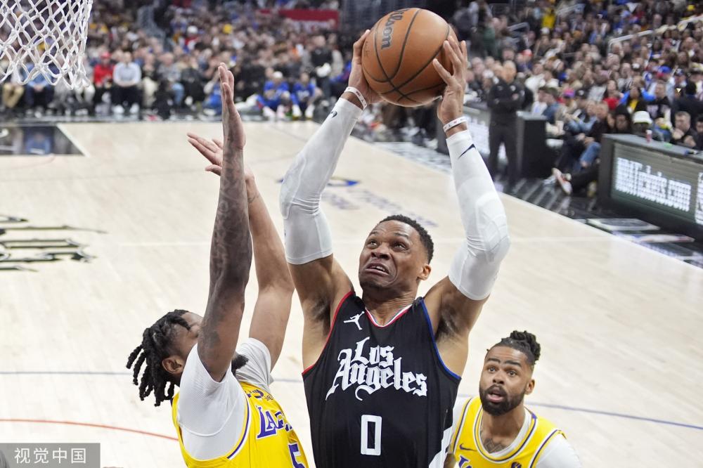 出生对一个 出生对一个